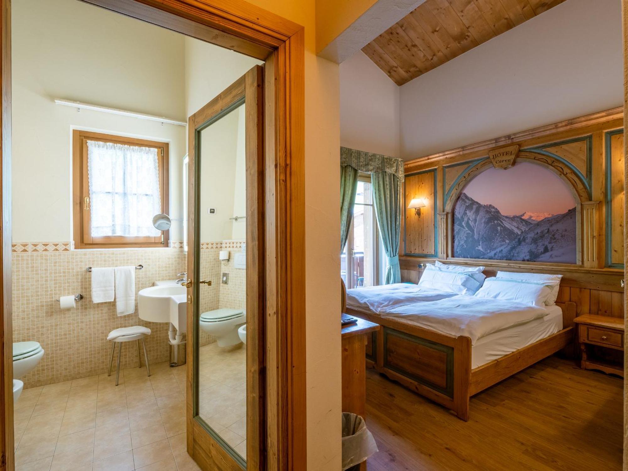 Hotel Cervo リヴィーニョ エクステリア 写真