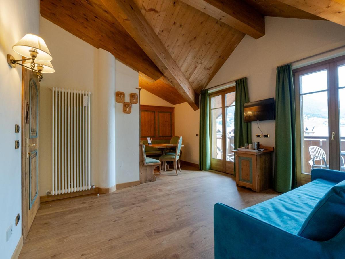 Hotel Cervo リヴィーニョ エクステリア 写真