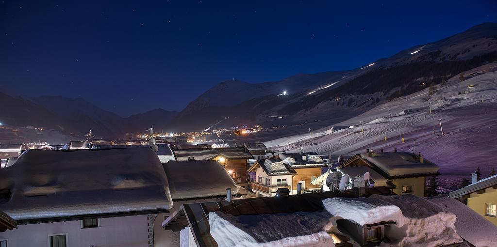 Hotel Cervo リヴィーニョ エクステリア 写真