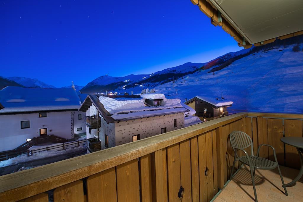 Hotel Cervo リヴィーニョ エクステリア 写真