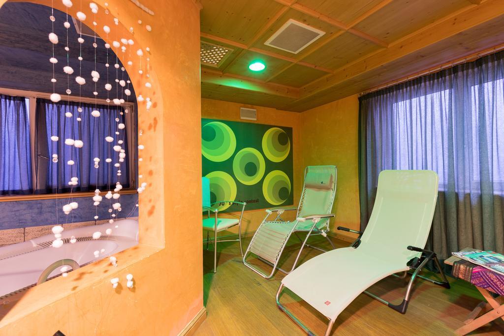 Hotel Cervo リヴィーニョ エクステリア 写真