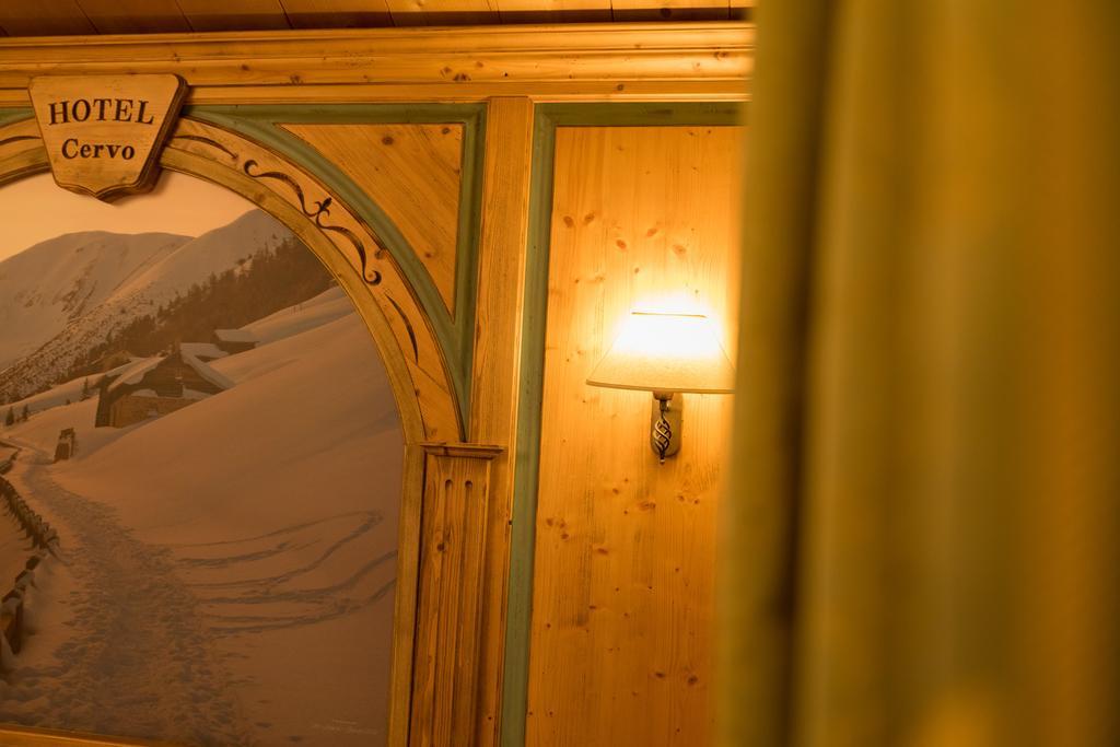 Hotel Cervo リヴィーニョ エクステリア 写真