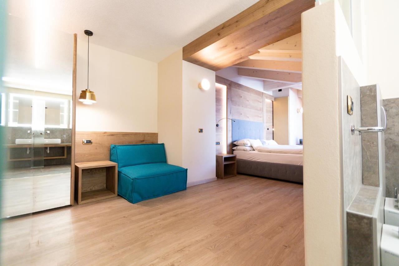 Hotel Cervo リヴィーニョ エクステリア 写真